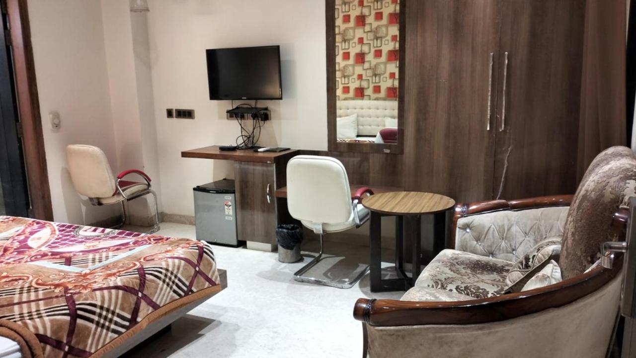 Leeway Hotel New Delhi Eksteriør bilde